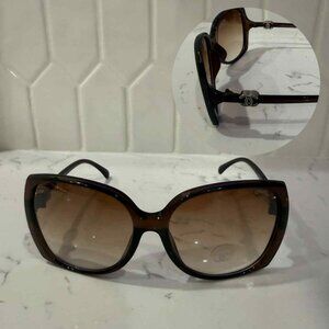 Ladies Brown Sunglasses